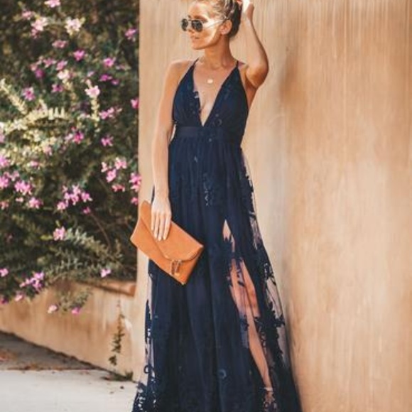 vici antonia maxi dress